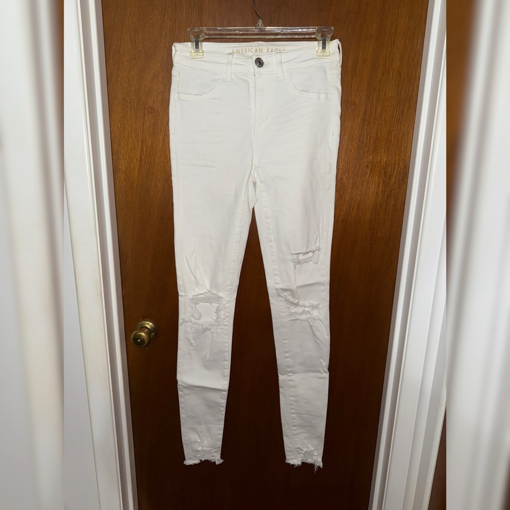 American Eagle White Distressed Jeggings